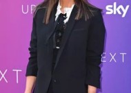 克劳迪娅·温克尔曼（Claudia Winkleman）使用了天才但又奇怪的人造美黑替代品——这是厨房的主食